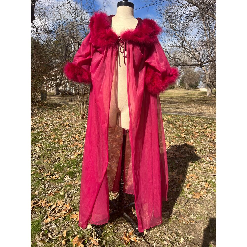 VTG Jenelle of California Merlot Robe Lingerie Marabou Feather 100% Nylon XL?
